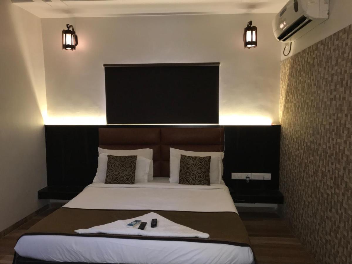 Hotel Sai Kripa Imperial Daman Exterior foto